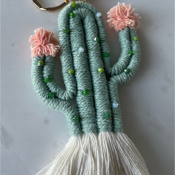 ❗️LAST ONE❗️Boho Cactus Keychain - Picture 8 of 9